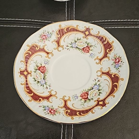 Queen’s Rosina Cup & Saucer Vintage Fine Bone China England - Picture 2 of 8